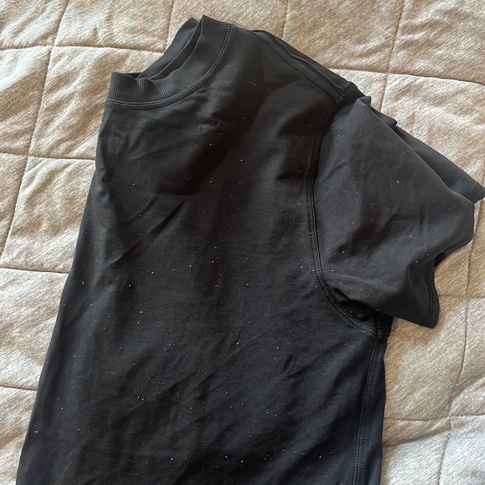 Lululemon tshirt